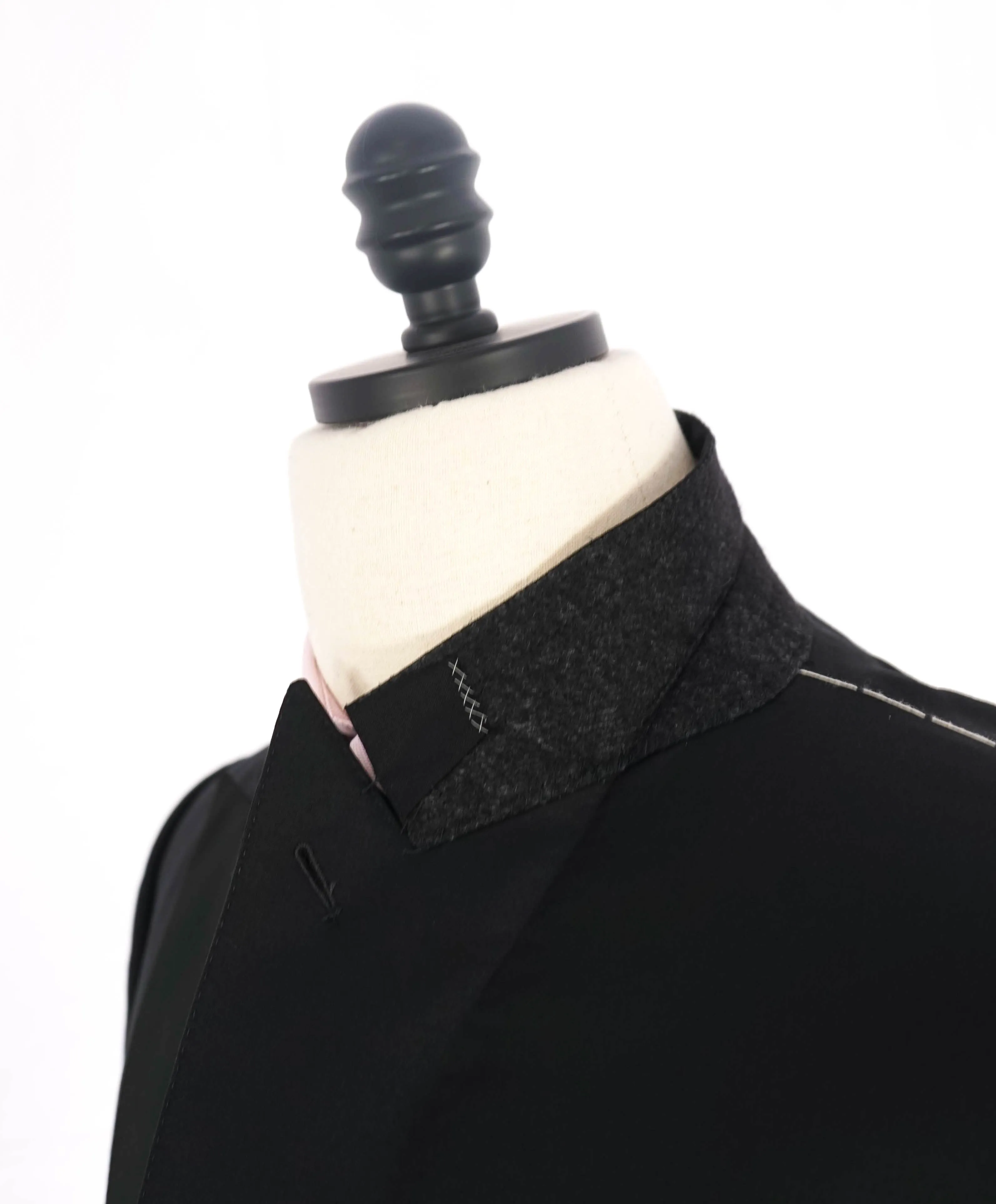 $3,995 ERMENEGILDO ZEGNA - PEAK LAPEL Black Wool Tuxedo- 46R