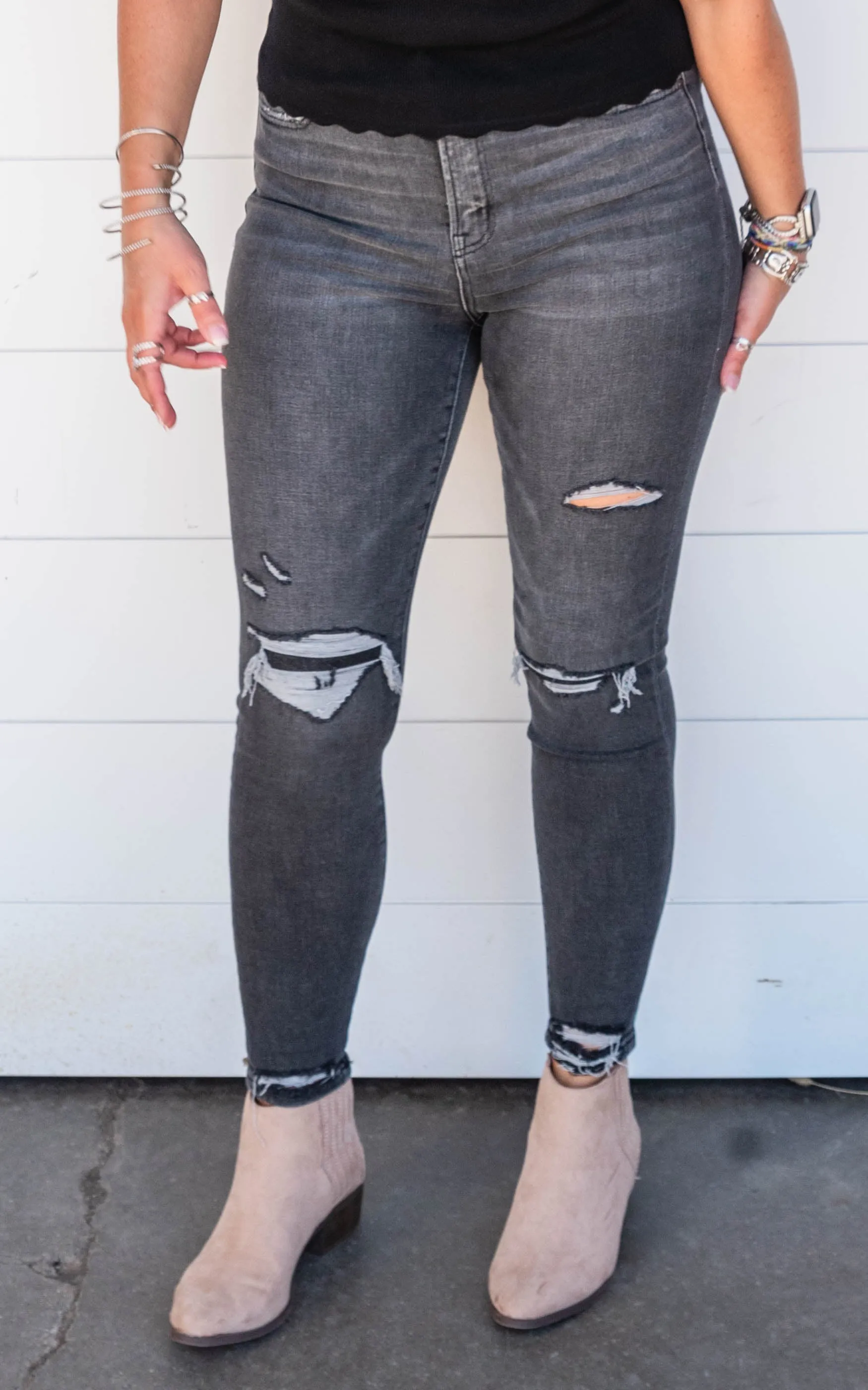 Mica | The Naomi Super High Rise Crop Skinny Denim Jean*