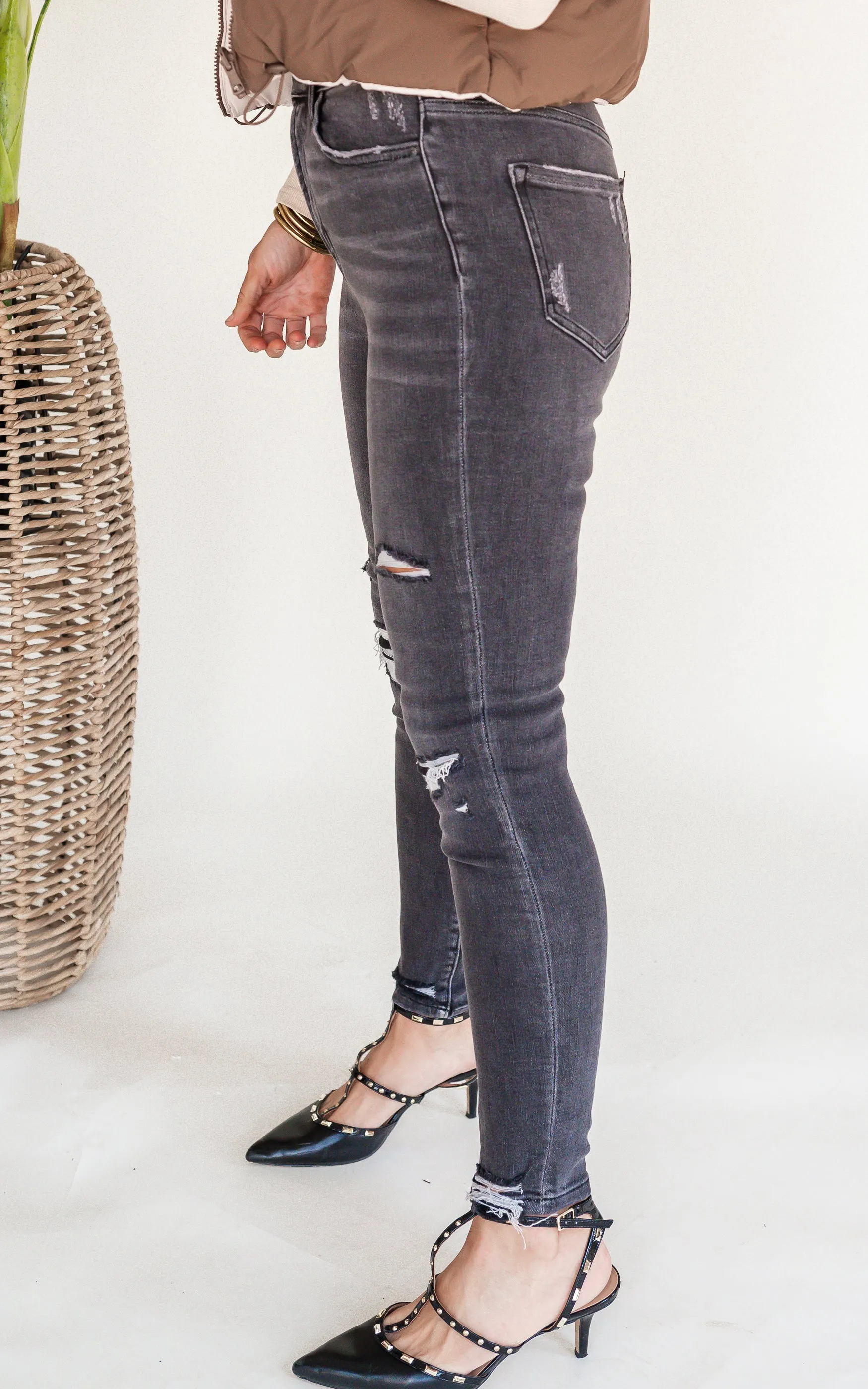 Mica | The Naomi Super High Rise Crop Skinny Denim Jean*