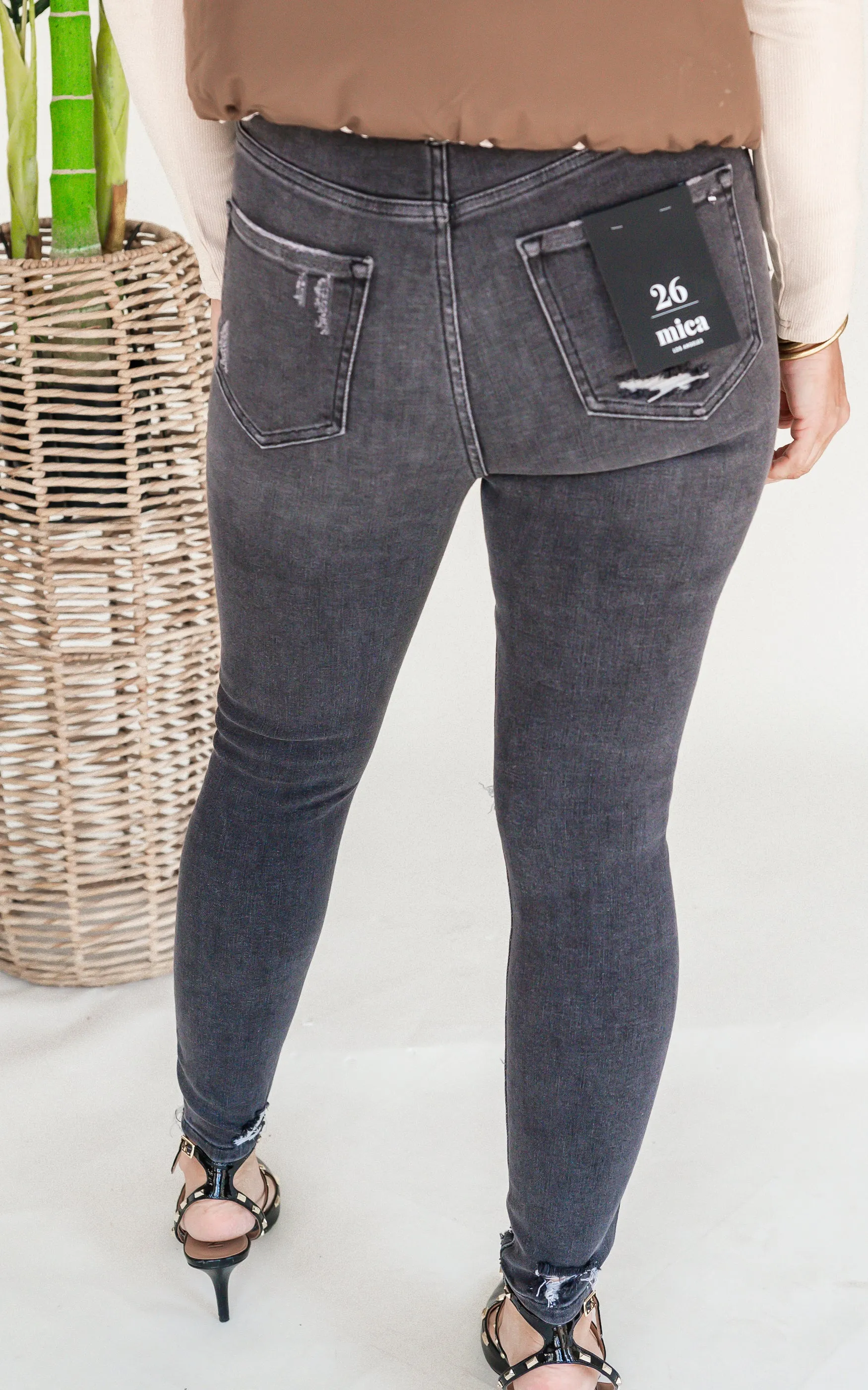 Mica | The Naomi Super High Rise Crop Skinny Denim Jean*