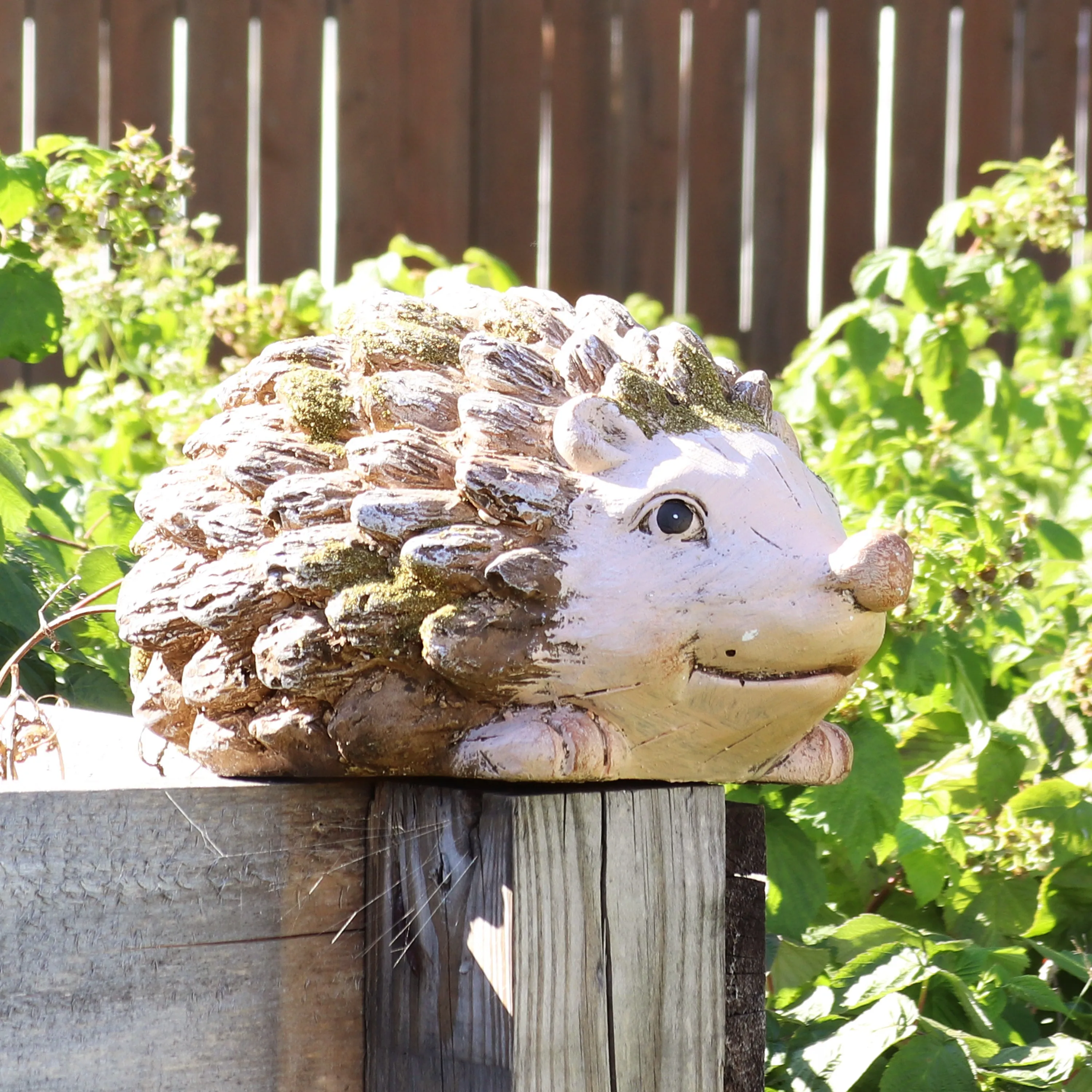 Sunnydaze Indoor/Outdoor Hazel the Hedgehog Statue - 7"